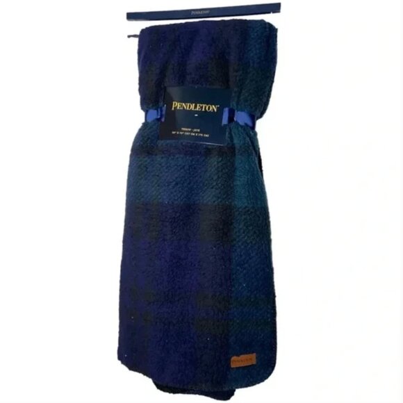 New Pendleton Throw Blanket - Picture 1 of 4